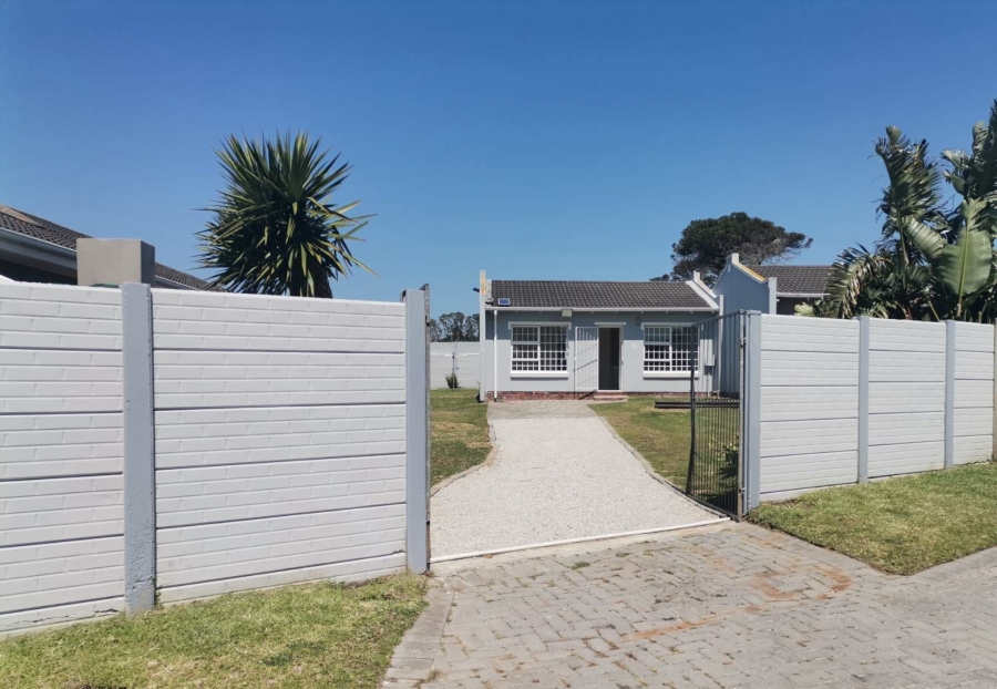 2 Bedroom Property for Sale in Sherwood Eastern Cape